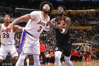 的艰辛与坚 的艰辛与坚