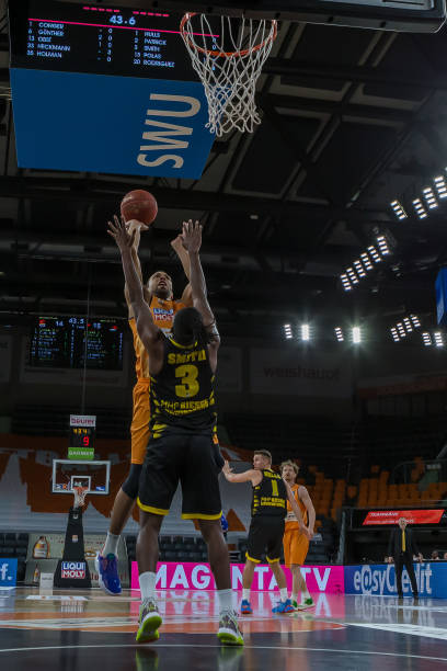 5个篮板 5个篮板