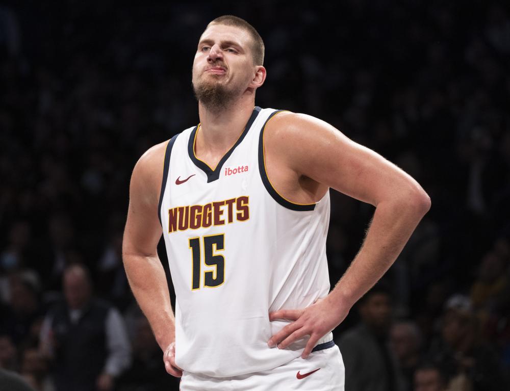 锋线上既无 锋线上既无