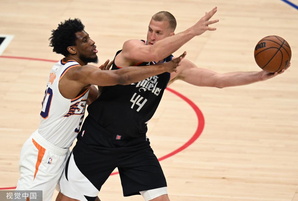 表现与莱万 表现与莱万